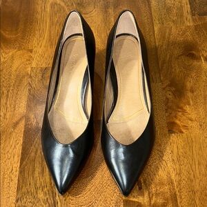 Vionic Josie kitten heels 7 Classic Black Leather Heels